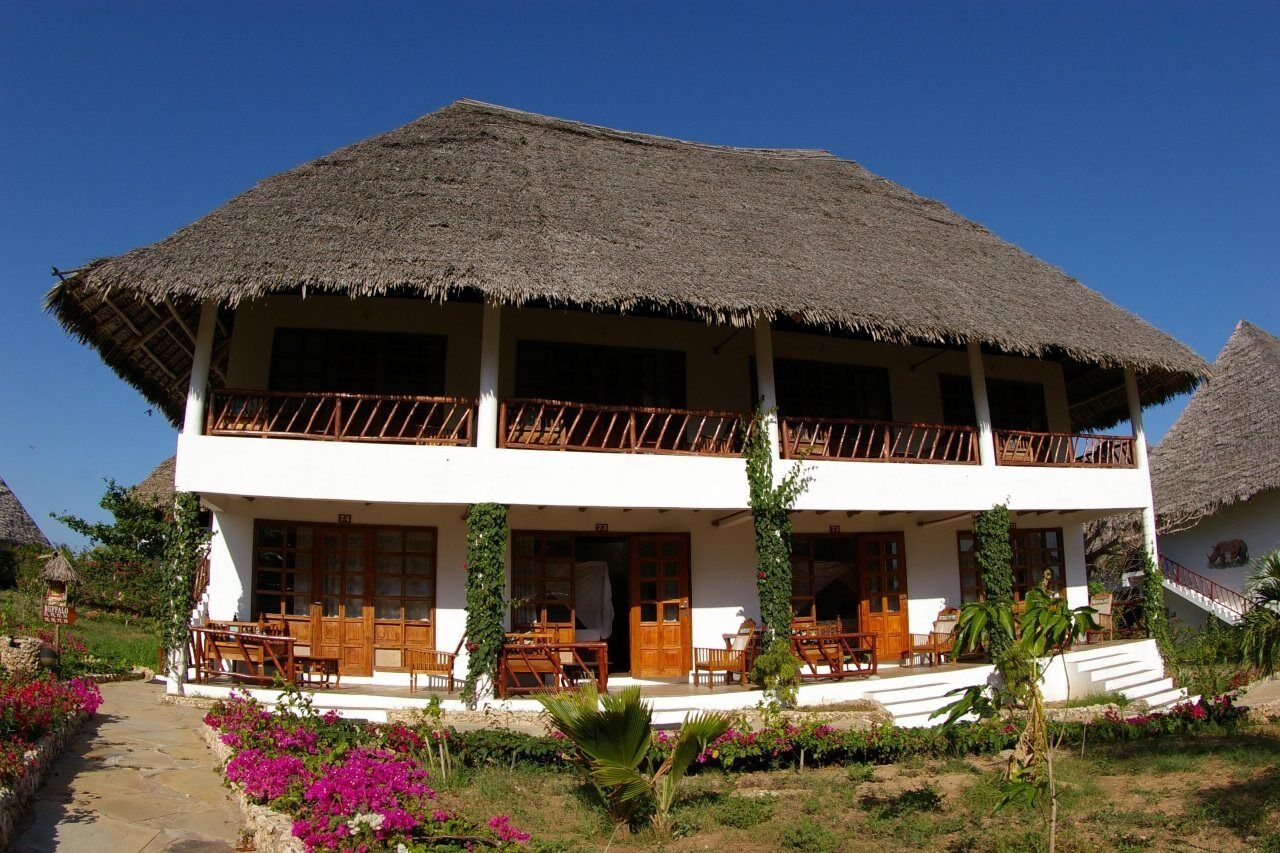 Jacaranda Beach Resort Ватаму Екстер'єр фото